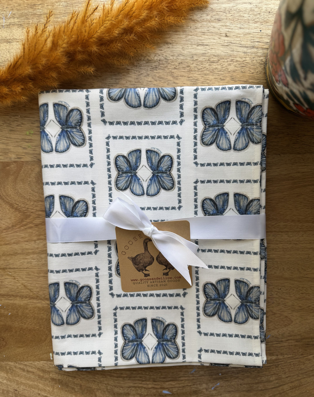 Table Runner - Butterfly on Linen Cotton