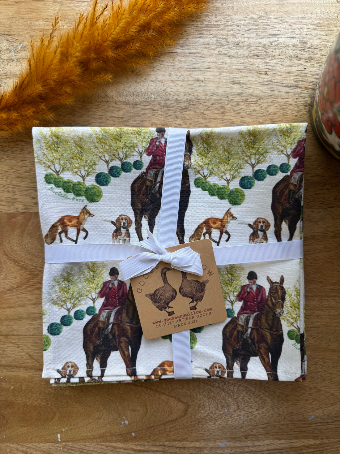 Cloth Napkins - The Hunt in Woods on White Linen Cotton (Set of 4)