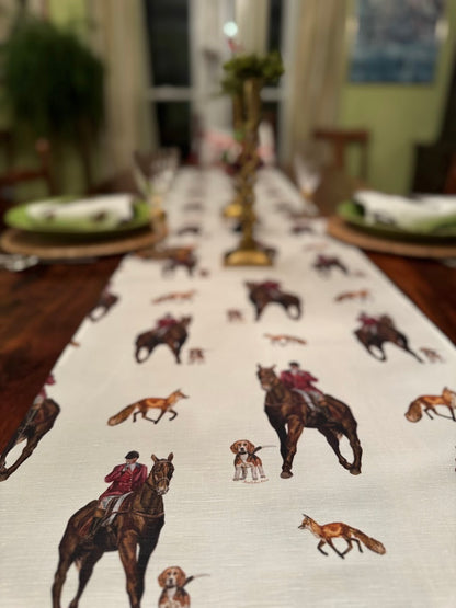 Table Runner - The Hunt on White Linen Cotton