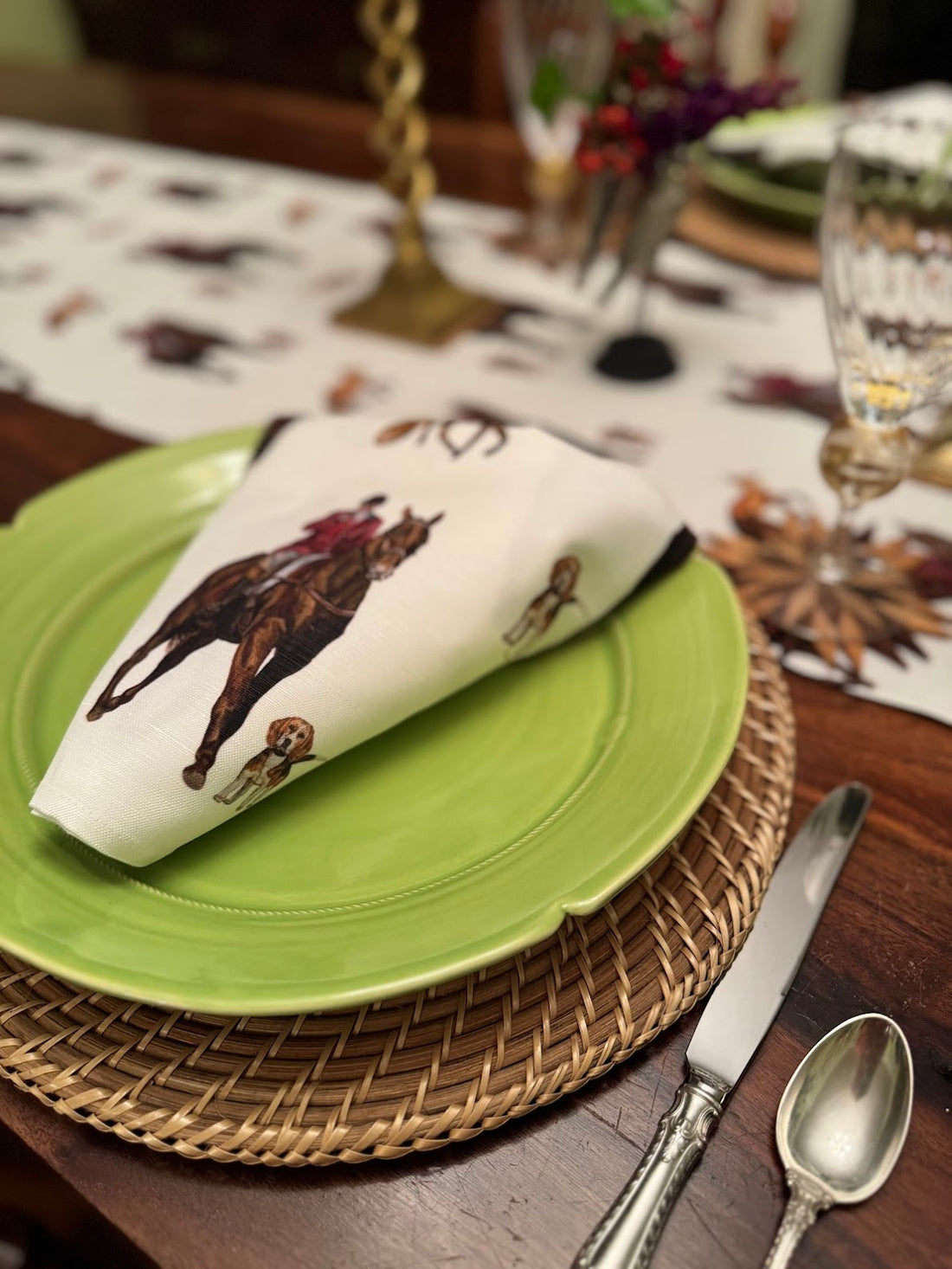 Cloth Napkins - The Hunt on White Linen Cotton